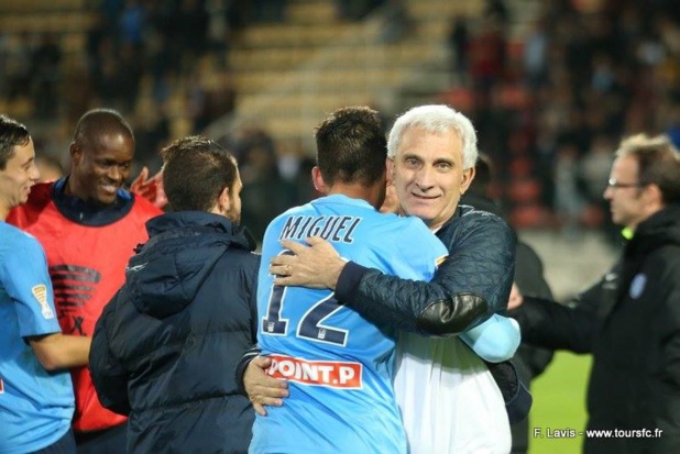 "Je ne l'ai pas senti franc" lorsque Jean-Marc Ettori parle de Nicolas Delord - Crédit photo : compte Twitter @ToursFC