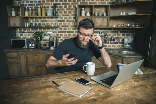 38% des personnes interrogées par Glassdoor déclarent que le travail à domicile est plus compatible avec leur vie familiale. /crédir DepositPhoto