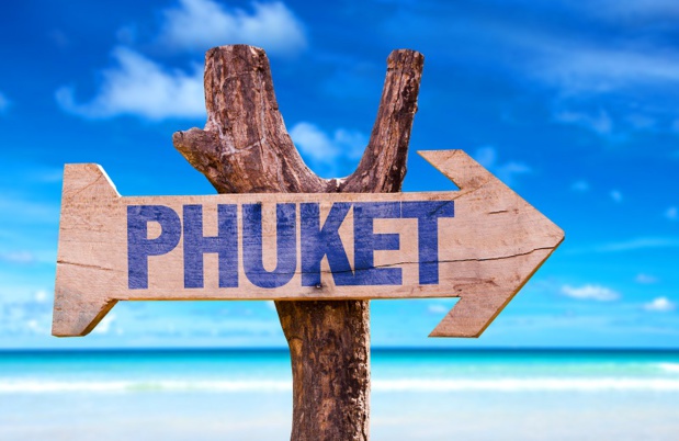 Après la fermeture des plages, le gouvernment vient d'interdire toute sortie ou entrée sur l'île de Phuket - Crédit photo : Depositphoto @gustavofrazao