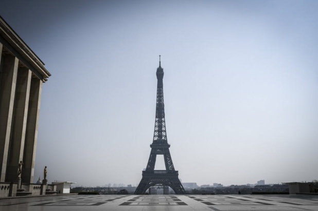 L'esplanade du Trocadéro déserte. Photo prise le 28 mars 2020, au douzième jour du confinement en France. Stéphane de Sakutin / AFP L'esplanade du Trocadéro déserte. Photo prise le 28 mars 2020, au douzième jour du confinement en France. Stéphane de Sakutin / AFP
