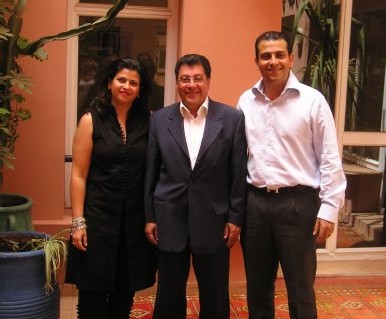 De gauche à droite : Kenza Chaoui, directrice générale Exceltours ; Abdelali Chaoui, Président du groupe Royal Tours / Exceltours et Mehdi Chaoui, directeur général Royal Tours