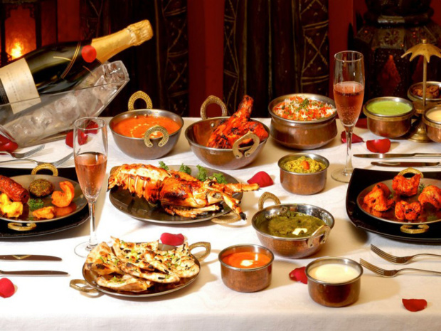 Copyright : Rajah Copyright : Rajah