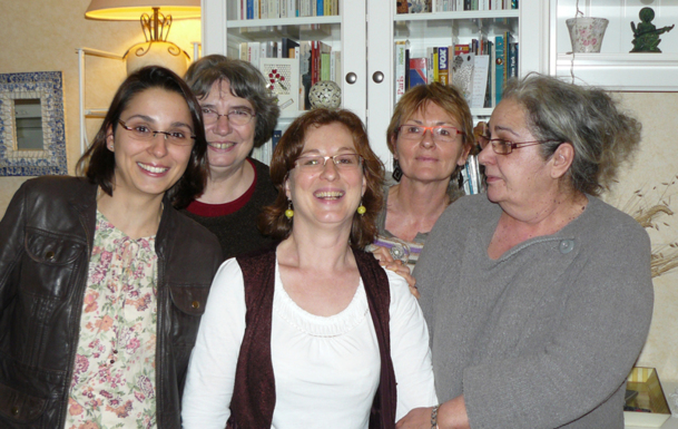 Valérie Durin (au centre) a créé Travel Age en 2010. L'association compte aujourd'hui 7 membres - DR