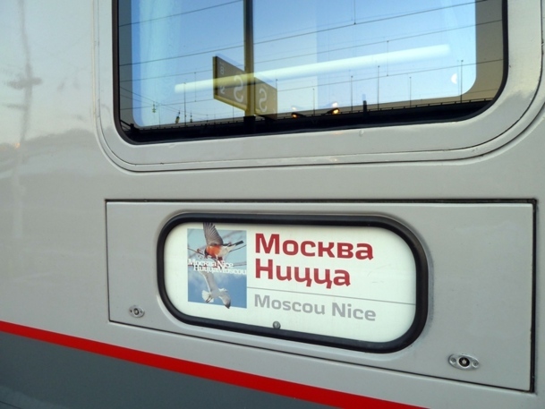La ligne a été reprise en 2010 par la Compagnie fédérale des voyageurs de Russie, , filiale des chemins de fer russes RZD, pour inciter la riche clientèle russe à renouer avec ses fastes d’antan sur la Côte d’Azur. /photo JDL La ligne a été reprise en 2010 par la Compagnie fédérale des voyageurs de Russie, , filiale des chemins de fer russes RZD, pour inciter la riche clientèle russe à renouer avec ses fastes d’antan sur la Côte d’Azur. /photo JDL