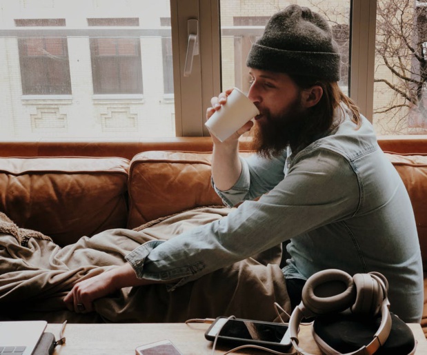 Confinés, ne négligez ni votre sommeil, ni votre alimentation. Jon Tyson / Unsplash Confinés, ne négligez ni votre sommeil, ni votre alimentation. Jon Tyson / Unsplash