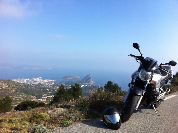 Les voyages à moto s'adressent à une clientèle de passionnés, au budget conséquent. De fidèles clients à conquérir pour les agences de voyages ? - DR : J.B. Les voyages à moto s'adressent à une clientèle de passionnés, au budget conséquent. De fidèles clients à conquérir pour les agences de voyages ? - DR : J.B.