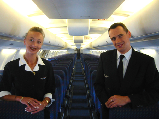 Facturer l’uniforme (350 euros chez Ryanair) ou le stage de qualification sur l’avion sont autant de pratiques en vigueur chez les low cost qui tendent à paupériser le métier et instillent dans l’esprit des PNC qu’ils sont juste un mal nécessaire au sein de l’entreprise - DR Facturer l’uniforme (350 euros chez Ryanair) ou le stage de qualification sur l’avion sont autant de pratiques en vigueur chez les low cost qui tendent à paupériser le métier et instillent dans l’esprit des PNC qu’ils sont juste un mal nécessaire au sein de l’entreprise - DR