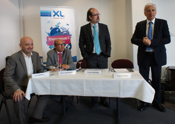 Luc Bereni, Olivier Besnard de XL Airways à droite de Laurent Magnin PDG XL Airways et de Pierre Regis DG de l'aéroport Marseille Provence - Photo CE