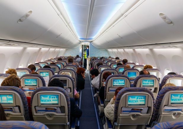 Comment résoudre l'équation de la distanciation sociale à bord des avions et la rentabilité des compagnies aériennes ? - Photo Depositphotos.com Olenka-2008