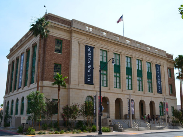 « Mob Museum » permet, sur trois étages, de découvrir l’histoire de la Mafia à Las Vegas et la lutte de la criminalité par le FIB, de manière interactive et avec des références cinématographiques. - Photo CD « Mob Museum » permet, sur trois étages, de découvrir l’histoire de la Mafia à Las Vegas et la lutte de la criminalité par le FIB, de manière interactive et avec des références cinématographiques. - Photo CD
