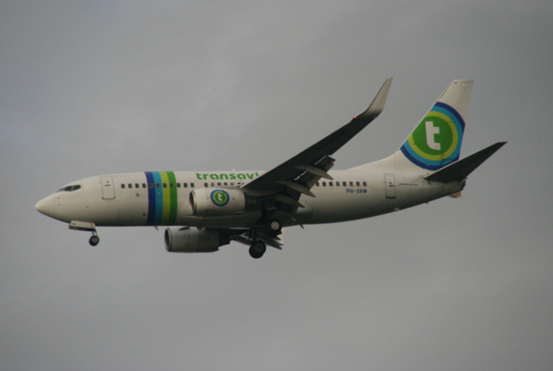 La stratégie de la filiale serait alors de continuer à développer le réseau Loisirs mais également "de reprendre les lignes difficiles d’Air France", selon les termes de Jean-Cyril Spinetta qui mentionne également l’obligation, pour Transavia de "baisser ses coûts unitaires hors carburant, de 10%" - Photo : JDL La stratégie de la filiale serait alors de continuer à développer le réseau Loisirs mais également "de reprendre les lignes difficiles d’Air France", selon les termes de Jean-Cyril Spinetta qui mentionne également l’obligation, pour Transavia de "baisser ses coûts unitaires hors carburant, de 10%" - Photo : JDL