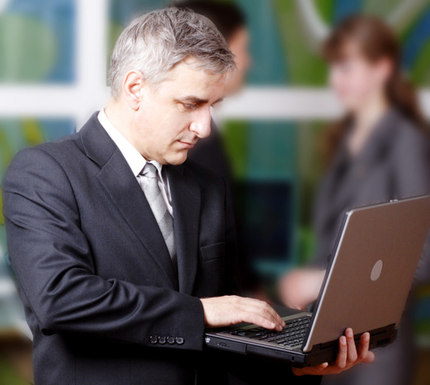 Le travail porte sur trois espaces temporels : gérer les capacités en amont, gérer le présent des remplissages et négociations d’ajustement, et anticiper le futur pour orienter ventes et promotions - DR : Fotolia Le travail porte sur trois espaces temporels : gérer les capacités en amont, gérer le présent des remplissages et négociations d’ajustement, et anticiper le futur pour orienter ventes et promotions - DR : Fotolia