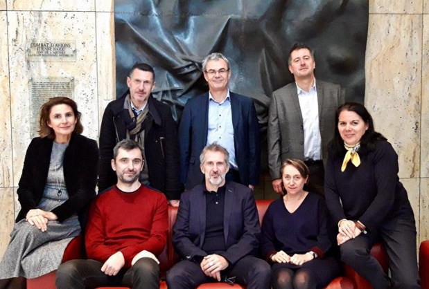 Pour Jean Pinard (debout à droite), de l'équipe dirigeante du CRT Occitanie, il est venu le temps de se poser les questions de l'organisation du tourisme en France, et bien d'autres - Crédit photo : CRT Occitanie