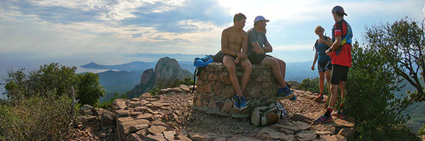 DR La Toupie Bleue / Alte sur l’un des points culminants de l’un des plus beaux treks de l’Est Var  … avant de rejoindre la mer pour une baignade agréable