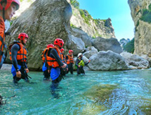 Randonnée aquatique dans le canyon du Verdon - La Toupie Bleue. Randonnée aquatique dans le canyon du Verdon - La Toupie Bleue.