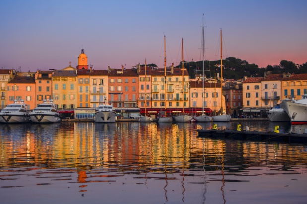 De tous temps, le petit port  de Saint-Tropez a séduit ses visiteurs - DR : Mouton A - CRT PACA