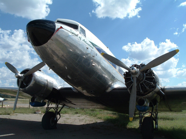 Le DC3 de 19 sièges décollera de Marseille, sa deuxième étape après l'Angleterre - DR : Mark Stier