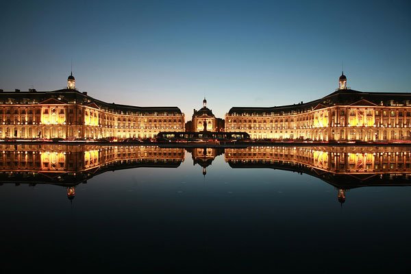 Podcasts "Voyagez en France": Découvrez Bordeaux dans cette interview d'Olivier Occelli, directeur de l'office du tourisme Podcasts "Voyagez en France": Découvrez Bordeaux dans cette interview d'Olivier Occelli, directeur de l'office du tourisme