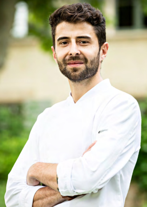 Chefs : Michel Marini au Domaine de Fontenille (Lauris), et Camille Gandolfo (Bords de Mer) à Marseille