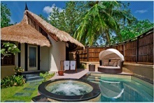 Chaque villa du banyan Tree Vabbinfaru dispose désormais d'un piscine privé, d'un jacuzzi et d'un lit extérieur - Photo DR Chaque villa du banyan Tree Vabbinfaru dispose désormais d'un piscine privé, d'un jacuzzi et d'un lit extérieur - Photo DR