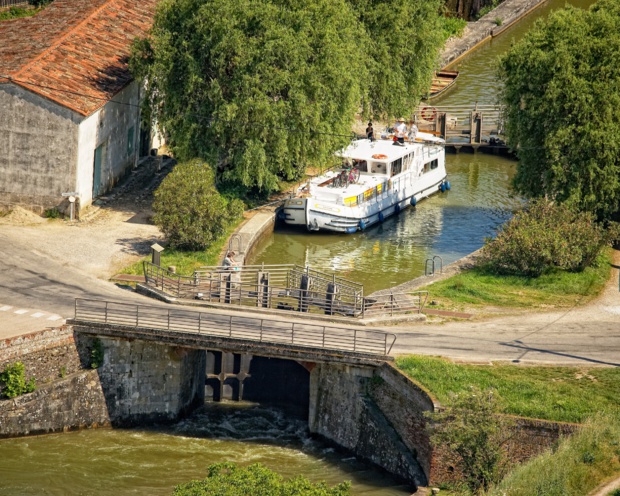 Canal du MIdi. Ecluse de Negra dans le Laurageais. Dominique Viet. CRT Occitanie.