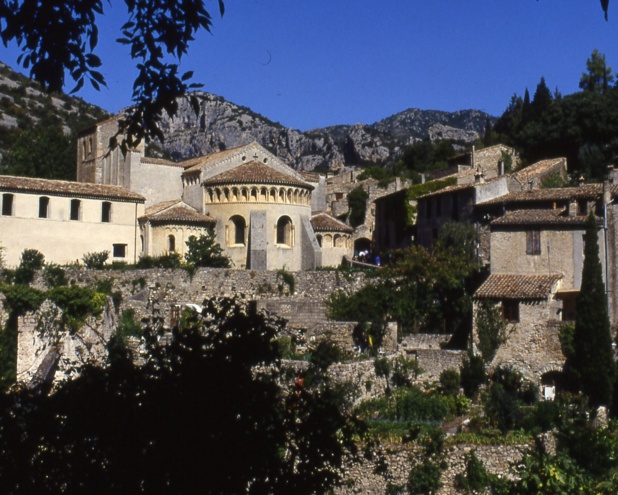 Cité médiévale Saint-Guilheme-le-Désert, sur les chemins de Compostelle. Domiique Viet.CRT Occitanie. Cité médiévale Saint-Guilheme-le-Désert, sur les chemins de Compostelle. Domiique Viet.CRT Occitanie.
