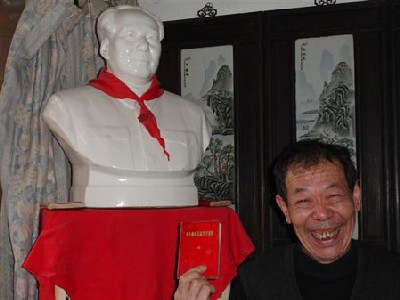L'ancien garde rouge vous accueille chez lui, dans les hutongs de Pékin