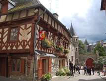 DR Bretagne Secrète - Josselin DR Bretagne Secrète - Josselin