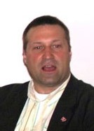 ''Notre clientèle aime son confort et elle n’appréciera pas d’être parquée dans des terminaux excentrés sans offre de service...'' ''Notre clientèle aime son confort et elle n’appréciera pas d’être parquée dans des terminaux excentrés sans offre de service...''