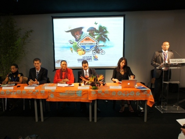 Avec 25 000 touristes supplémentaires en 2011, le record de fréquentation de 2008 est battu pour la Guadeloupe - Photo G.B Avec 25 000 touristes supplémentaires en 2011, le record de fréquentation de 2008 est battu pour la Guadeloupe - Photo G.B