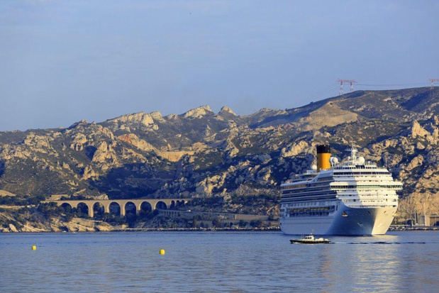 Un des navires de la flotte de Costa Croisières qui arrive à Marseille - Crédit Costa.