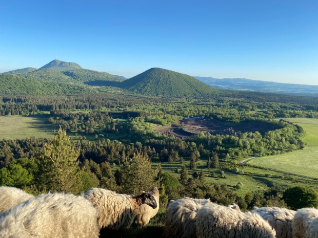 Le volcan de Lemptégy pour découvrir les secrets des cheminées et bombes volcaniques - DR : Faustine Chatard/CRT ARA