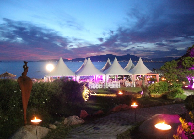 Un paysage, une convivialité naturelle et une expertise professionnelle, alchimie gagnante pour une soirée incentive. S. Alessandri. Un paysage, une convivialité naturelle et une expertise professionnelle, alchimie gagnante pour une soirée incentive. S. Alessandri.