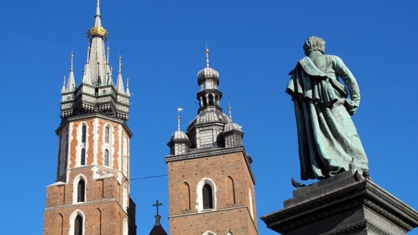 Jamais, dans l’histoire de l’Humanité, il n’y a eu autant d’hommes qui ont franchi les frontières. A la fin de l’année, un milliard d’êtres humains auront acquis le statut de voyageur, selon les critères de l’Organisation mondiale du tourisme. /photo JDL Jamais, dans l’histoire de l’Humanité, il n’y a eu autant d’hommes qui ont franchi les frontières. A la fin de l’année, un milliard d’êtres humains auront acquis le statut de voyageur, selon les critères de l’Organisation mondiale du tourisme. /photo JDL