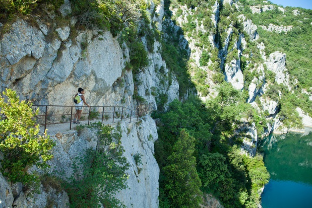 "Sur notre territoire, les gorges du Verdon sont beaucoup plus sauvages et protégées, les eaux plus claires. Elles sont uniquement accessibles en randonnée et en bateau électrique" - DR : Provence Verte et Verdon Tourisme