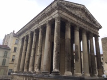 Le temple d'Auguste, au cœur de la ville - DR : J.-P.C.