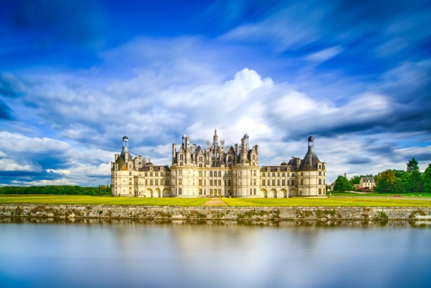 L'effet que le château de Chambord procure est toujours au rendez-vous, par tous les temps, à toute heure, en toute saison. La balade à vélo qui y mène est, elle aussi, top ! - DR : DepositPhotos, StevanZZ