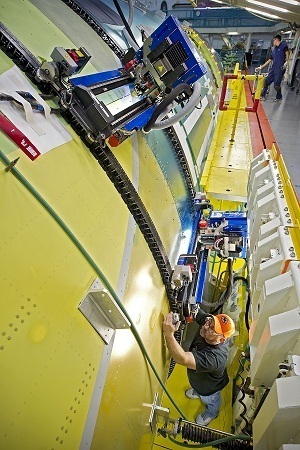 L'assemblage du 777 a débuté dans l'usine de Boeing à Everett - Photo DR