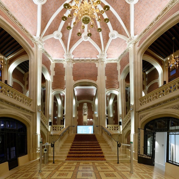 Le hall d’entrée et l’escalier d’honneur face à la salle de balle où Emile Gaillard donnait de somptueuses fêtes - DR : Fabrice Benaquista/Citéco