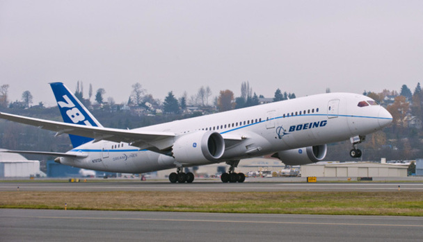 En janvier 2013, le premier  B 787 sera utilisé sur la ligne de Varsovie-Chicago, puis les appareils suivants le seront sur Toronto et New York - DR