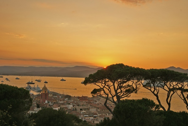 Assister au coucher de soleil depuis la citadelle : un point de vue magique ! - DR : Jean-Louis Chaix, Ville de Saint-Tropez
