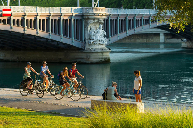 La ViaRhôna, les berges du Rhône à Lyon, © Christian Martelet/Auvergne-Rhône-Alpes Tourisme