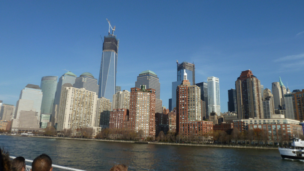 La première des futures tours qui remplaceront les tours jumelles se détache fièrement dans la forêt de gratte-ciel de Manhattan. - Photo MS