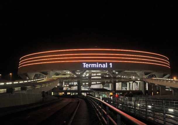 Terminal 1 de nuit, Paris-Charles de Gaulle - Aéroports de Paris - JOUANNEAUX, Jean-Marc