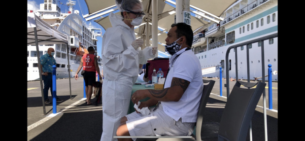 Iles Marquises : 7 cas de Covid-19 parmi l’équipage, la croisière aux Marquises est annulée Iles Marquises : 7 cas de Covid-19 parmi l’équipage, la croisière aux Marquises est annulée