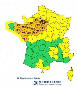 20 départements des régions Bretagne, Pays de la Loire, Centre et Île de France ainsi que l'Eure et l'Orne sont placés en alerte orange à la neige et au verglas ce jeudi 13 décembre 2012 - Météo France