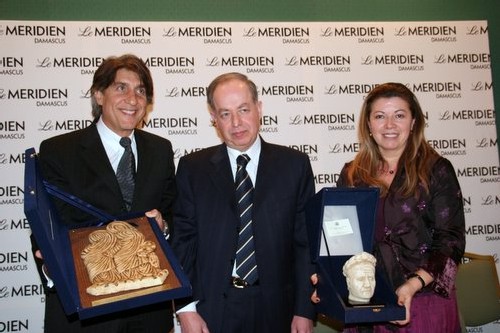Lucien Salemi, le le Dr Saada Lla Agha Alkalaa, ministre syrien du Tourisme et Nadine Pawlak Lucien Salemi, le le Dr Saada Lla Agha Alkalaa, ministre syrien du Tourisme et Nadine Pawlak