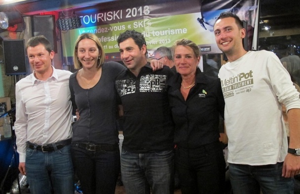 de gauche à droite : Fabrice GODIN,Claire JOMARON, Grégory FAY, Myriam LAUTIER et Stéphane BOURBOUZE./photo JDL