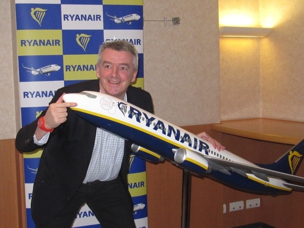 Michael O'Leary, patron de Ryanair, était à Marseille mercredi 16 janvier 2013, pour présenter, entre autres, les 5 nouvelles lignes que la compagnie va ouvrir pour l'été 2013 - Photo P.C.