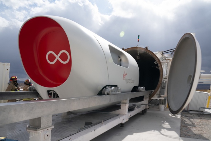 Virgin Hyperloop a fait son premier test avec des passagers - Crédit photo : Virgin Hyperloop Virgin Hyperloop a fait son premier test avec des passagers - Crédit photo : Virgin Hyperloop